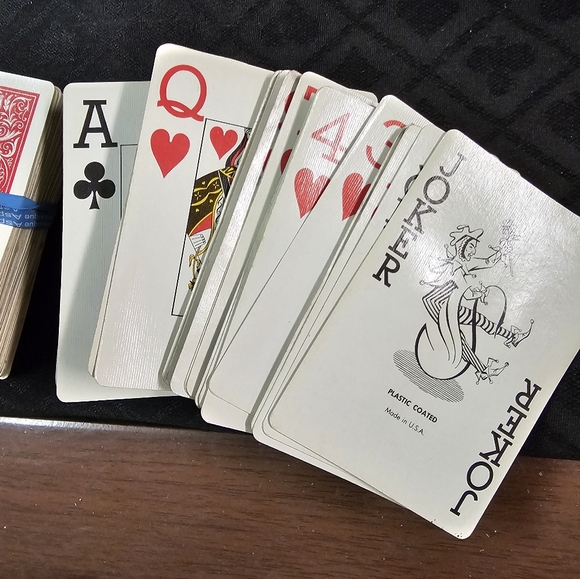 Canasta Cards! Hoyle BIG Red Back Playing Cards. - Picture 1 of 2